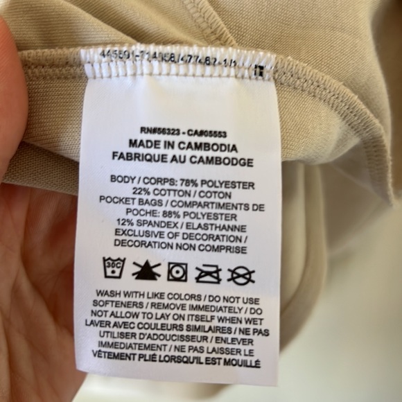 Nike beige reversible maternity turtleneck NWT - Picture 9 of 11